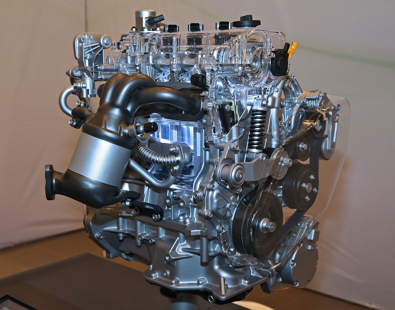Hyundai Motor представляет новый двигатель с непосредственным впрыском топлива (GDI) для гибридных моделей и 8-ступенчатую автоматическую трансмиссию для переднего привода