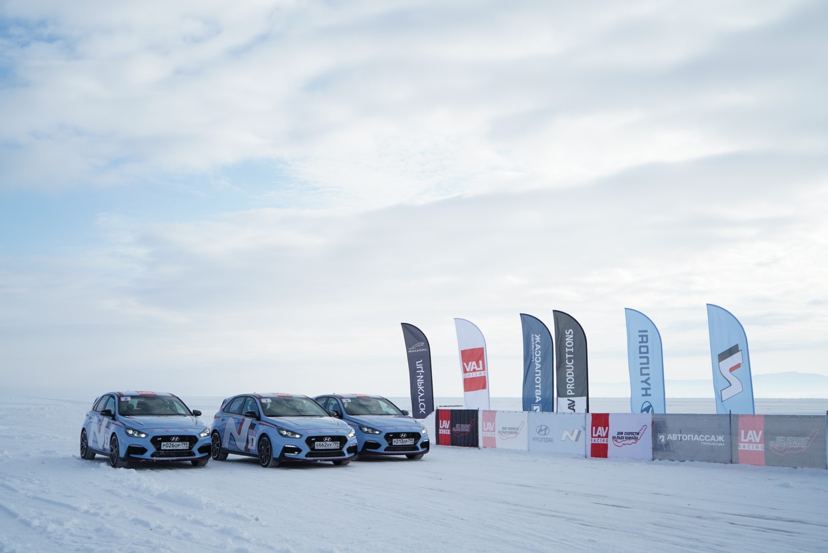 Hyundai i30 N: впервые на льду Байкала