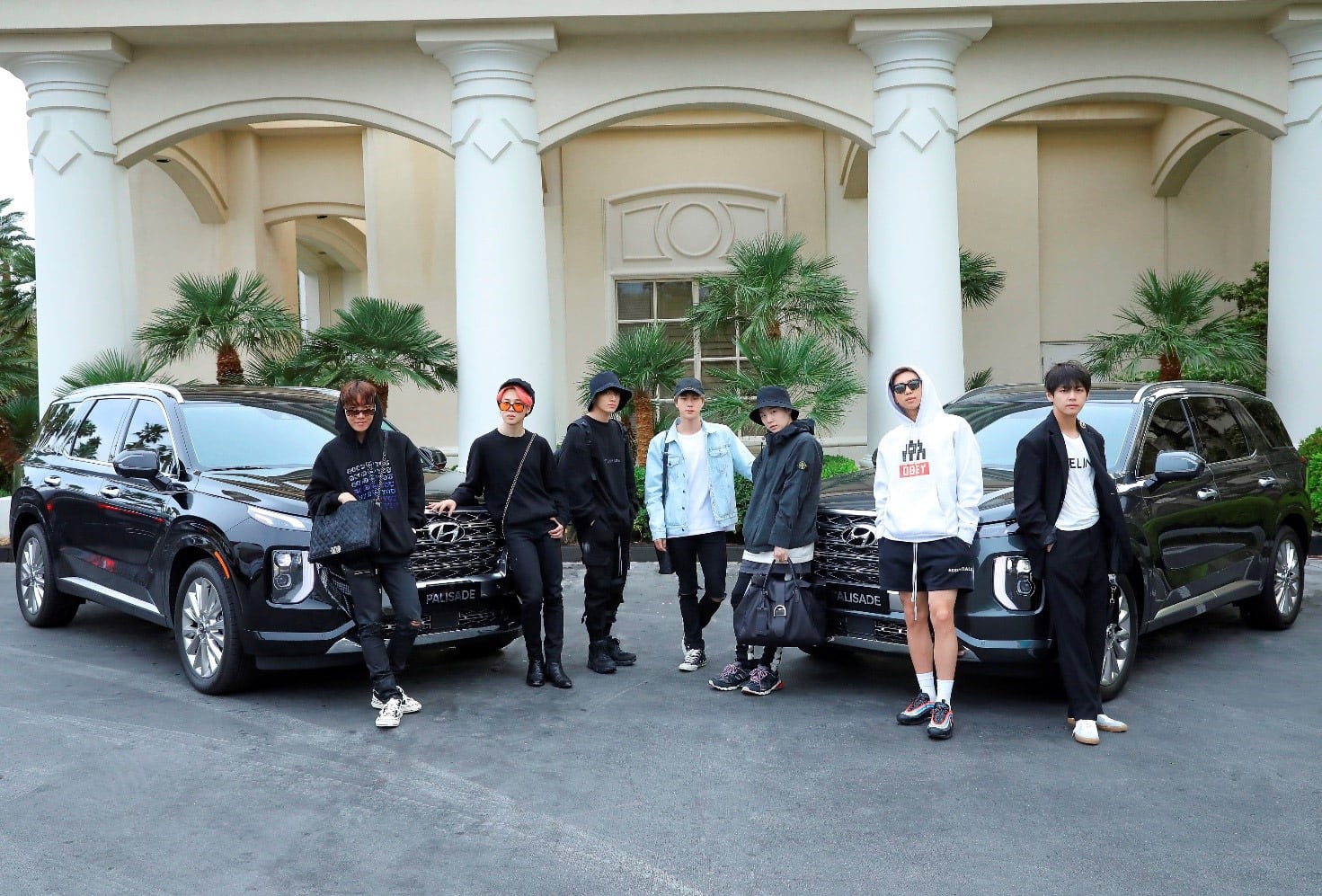Hyundai Motor предоставила поп-группе BTS флагманский кроссовер Palisade для участия в церемонии Billboard Music Awards