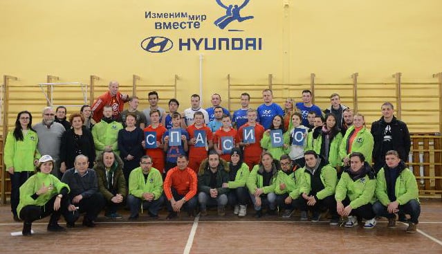 Волонтеры российского завода компании Hyundai Motor посетили Псков в рамках социальных программ
