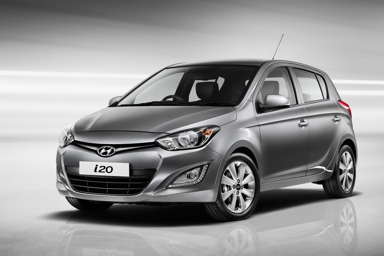 «Хендэ Мотор СНГ» совместно с Русфинанс Банком проводит акцию на новые автомобили Hyundai i20