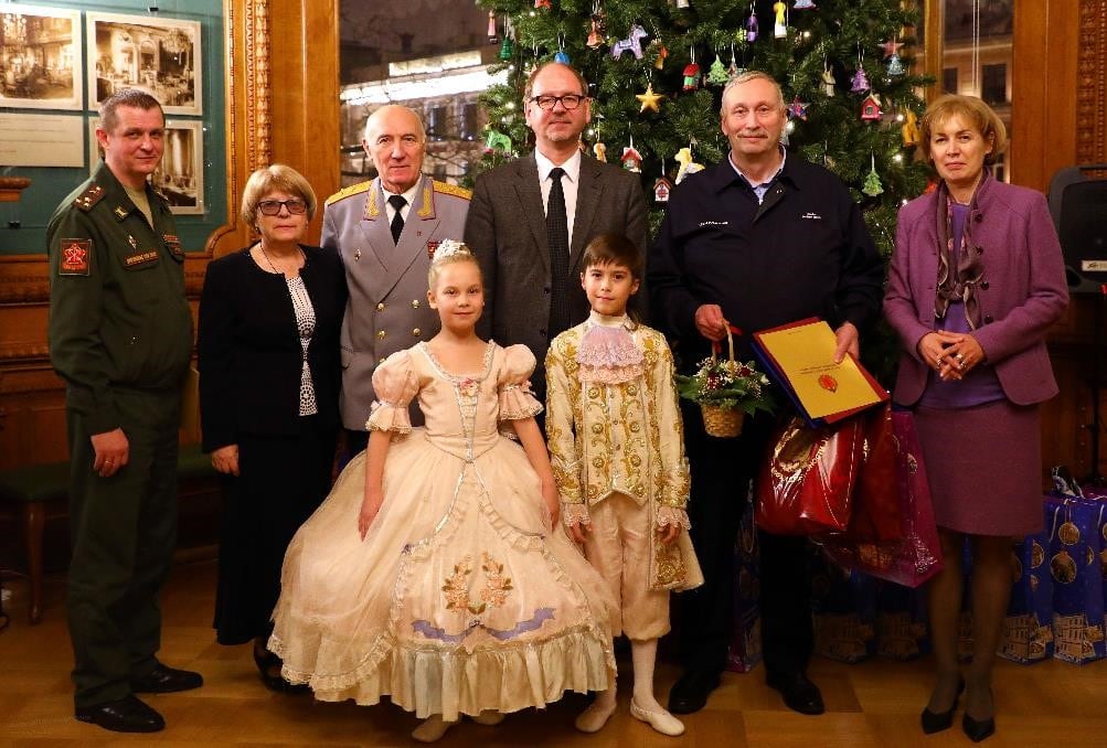 Российский завод компании Hyundai Motor выступил спонсором детской благотворительной елки в Аничковом дворце