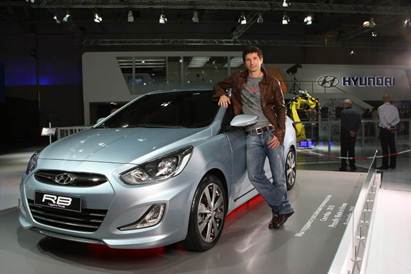 Евгений Алдонин посетил стенд компании Hyundai Motor на ММАС-2010